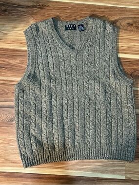 Trader Bay Men's Olive Cable Knit V-Neck Sweater Vest